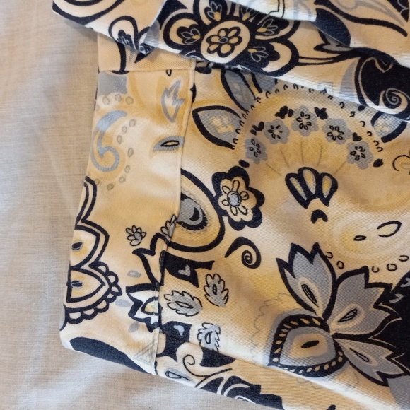 Pants - Picture 3 of 12